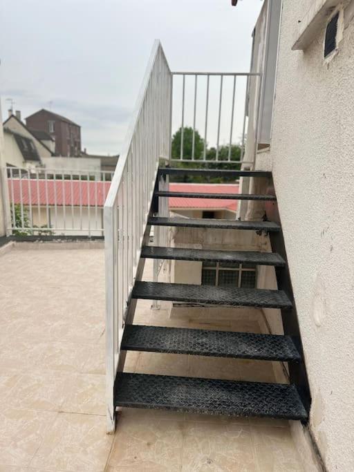 Charmante Studio Ligne 13 Tram 5 Saint Denis Pierrefitte-sur-Seine Exterior photo